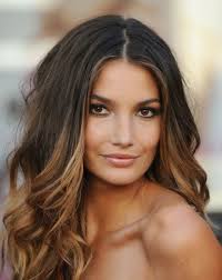 Epingle Par Trina Wilkey Ball Sur Cheveux Coiffure Cheveux Bruns Cheveux