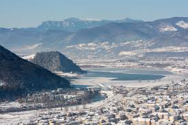 Soarele răsare la 07:12 și apune la 17:45. Vremea La Piatra NeamÈ› Temperaturi Mai Mari Decat Normalul Perioadei Ziarul Ceahlaul