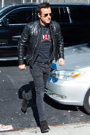 How To Wear A Lot Of Black Like Justin Theroux Justin Theroux Leather Jacket Mens Outfits