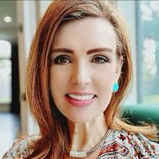 Tracy Brandon's Instagram, Twitter & Facebook