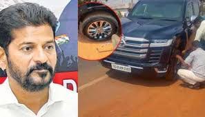 Revanth Reddy narrowly escaped an accident.. ?