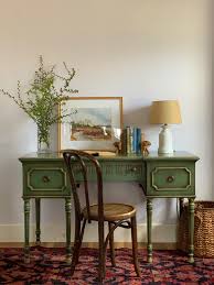 These home offices, located everywhere from beverly hills to brooklyn, have one thing in common: Home Workspace Solutions Trim Design Co In 2020 Decor Vintage Home Decor Interior
