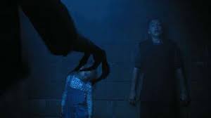 The series centers on the witherspoon family and the challenges they face adjusting to life with three generations living in the same house. Our House 2018 Film Trailer Kritik