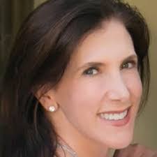 Robyn Grossman's Instagram, Twitter & Facebook