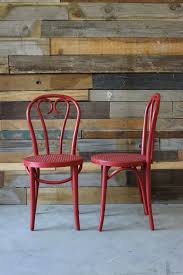 Free Shipping Pair Of Thonet Style Vintage Bentwood Cafe Chairs W Classic Heart Shaped Back Color Inspiration From Serena Lily Red Inredning Bla Gron Rod