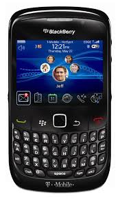 BlackBerry 8520 vs. Gigabyte gSmart q60 ...