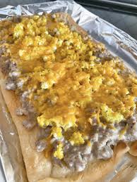 Breakfast Pizza The Sassy Barn Recipe Breakfast Pizza Breakfast Pizza Recipe Breakfast Dishes