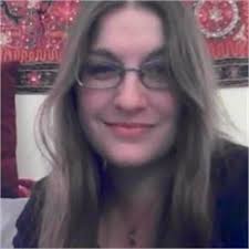 🎶Meet the Choir: Hannah Pack🎶 Hello, I'm Hannah, a longstanding member of  Antiphon. I'm a soprano, and in addition to singing with Antiphon, I often  sing with the Somerville Chapel Choir, as