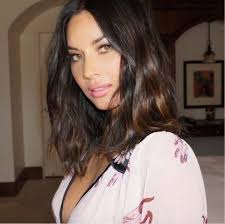 Brune Meche Acajou Carre Fait Long Video Blonde Carre Long Meche Cheveux