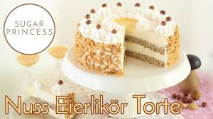 Eierlikör vorsichtig auf die torte gießen und mit den schokoraspeln garnieren. Unwiderstehliche Nuss Eierlikor Torte Nuss Baileys Torte Rezept Von Sugarprincess Youtube