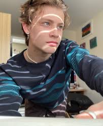 Marcus Rubio x Male Reader || How Long Must I Wait?