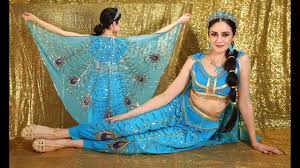 Diy Princess Jasmine Costume Live Action Aladdin Lucykiins Youtube Aladdin on broadway, costumes on display. diy princess jasmine costume live action aladdin lucykiins