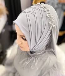 Tacli Capraz Sunnet Annesi Turban Modeli Moda Stilleri Guzel Turban Turbanlar