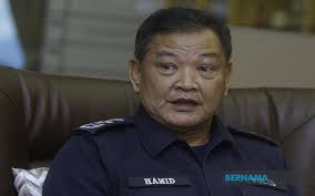 Wow akhirnya ketua polis negara buka mulut dan buat pengumuman yang amat memeranjatkan malaysia!!! Bernama Pdrm Atm Bantu Urus Kepulangan Rakyat Malaysia Ketua Polis Negara