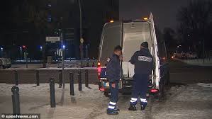 Voci dall'inghilterra, c'è boateng nel mirino di maldini. Jerome Boateng Leaves Bayern Munich S Camp After His Ex Girlfriend Kasia Lenhardt Kills Herself Daily Mail Online