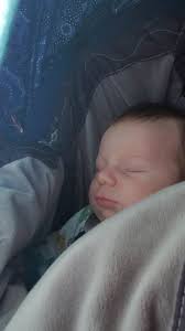 1 month with Marlow and his first trip to the beach ⛱️