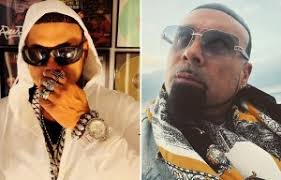 Gwen Stefani rings in new year without Blake Shelton as she drinks with  friends after fans suspect couple have 'split'