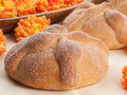 7 Cosas Que Quizas No Sabias Sobre El Pan De Muerto Pan De Muerto Pan De Muerto Receta Pan De Muerto Relleno
