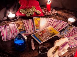 Undoubtedly, paying for a tarot card reading from an expert tarot card reader will give someone more accurate answers to their questions than using a site that relies on ai readings. Here S What Happened When I Went To A Tarot Reader For Dating Advice