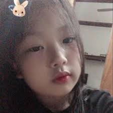 Kim Nguyen updated her profile picture.