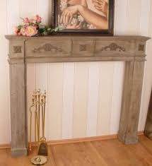 Romantische Kaminumrandung Wandverzierung Kaminrand Kamin Kamindekoration Fur Schone Wohnambiente Ideal Fur Wohnzimmer Arbe Entryway Tables Decor Vintage