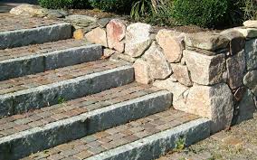 Wir zeigen ihnen heute wie man eine gartentreppe aus holz selber bauen kann. Mauern Und Treppen Team Grun Furtner Althaus