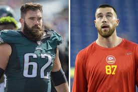 He played college football at cincinnati. Travis Kelce S Brother Jason Guided Him Through A Pivotal Time Now They Face Off As Eagles Visit Chiefs