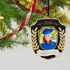 Honor A Special 2018 Graduate With This Picture Frame Ornament Just Add Your Favorite Photo Of T Picture Frame Ornaments How To Make Ornaments Photo Ornaments