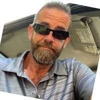 Glen Shack's Instagram, Twitter & Facebook