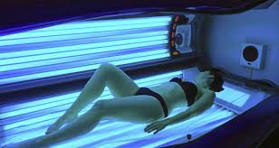 A solarium is also known as a sunroom which is an additional area of your home that allows in plenty of sunlight while still keeping you away from the elements outside. Alle Vorteile Vom Solarium Die Besten Expertentipps Auf Gutgemacht At