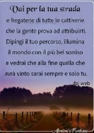 Pin Di Violeta Gigolie Su Frasi Citazioni Sagge Citazioni Brevi Citazioni Sull Autostima