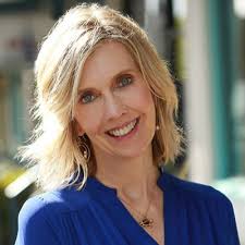 Leah M. Forney " My Past Didn't Define My Destiny" by Ms. V The Storyteller  Podcast