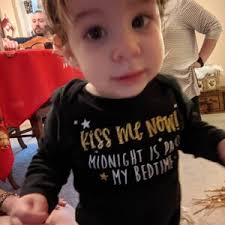 Bésame ahora la medianoche es pasado mi hora de dormir SVG