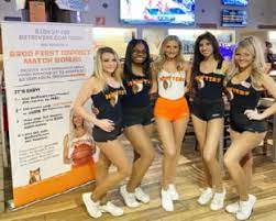 It's like the trivia that plays before the movie starts at the theater, but waaaaaaay longer. Bar Trivia Participants Spend More Says Hooters Of Costa Mesa Calif News Hospitality Magazine Ht