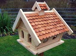 Vogelhaus V9 Vogelhauser Vogelfutterhaus Vogelhauschen Aus Holz Schreinerarbeit Amazon De Haustier In 2020 Vogelfutterhaus Vogelhaus Vogelhauschen