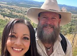 I have bought an extendable duster. It's got a 38.1cm x 13.9cm* head of  dust-attracting fluff and extends from 801cm to 254cm. It was