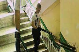 Родители отказывались пускать детей в школы и водить в детские сады без охраны после нападения на керченский политехнический колледж в октябре 2018 года, сообщила керчь, 13:46 11 мая 2021 / иа красная весна. V Kerchi Vspomnili Zhertv Rasstrela V Politehnicheskom Kolledzhe Rossijskaya Gazeta