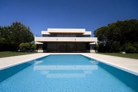 Se Baigner Dans Le Luxe D Une Piscine Exterieure Luxevastgoed