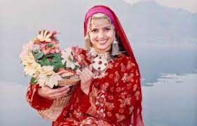 Until 2019, it was the name of a region administered by india as a state. Traditional Dresses Of Jammu And Kashmir Hindu Lifestyle