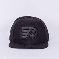 The world of chel invites you to join the ea sports hockey league, a place where you can create and customize your own virtual pro, your way, then grab a few friends (or make some new ones) and compete together against some of the best clubs from around the world. 47 Brand Nhl Philadelphia Flyers Vintage Blackout Snapback Cap Teams From Usa Sports Uk
