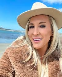 Cassandra Owens's Instagram, Twitter & Facebook