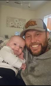 Does Johnny have family in Hazard?