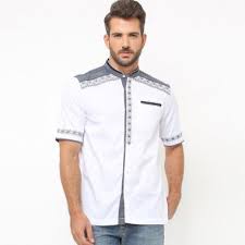 Jenis kaos yang satu ini adalah kos dengan lengan panjang yang dibuat untuk pria. Baju Kaos Panjang Lengan Pria Lgs Jual Produk Terbaru Juli 2020 Blibli Com