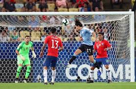Chile le aplicó a uruguay una inesperada derrota, que lo deja mal posicionado en su debut en el torneo u16 premundial de las. Copa America Chila 0 1 Uruguay Cavani Header Seals Victory