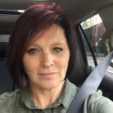 Cindy Barron's Instagram, Twitter & Facebook