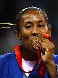 Jul 02, 2021 · 6) china lidera o quadro geral de medalhas pela primeira vez impulsionados pela torcida, os chineses lideraram o quadro geral de medalhas pela primeira e, até então, única vez. Dona De Medalha Feminina Inedita Ketleyn Volta A Olimpiada Apos 13 Anos 03 07 2021 Uol Olimpiadas