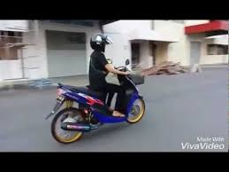 Mio sporty modif mothai simple repaint & restorasi yamaha mio(motor istri) yamaha inilah 3 bahan alternatif untuk membersihkan motor mio sporty lights installation cara mudah bersihkan. Modifikasi Mio Mx Biru Mio Sporty Pure Mothai Thailook Style Youtube