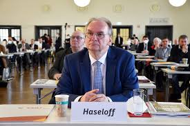 Cdu und spd sprechen über zusammenarbeit. Cdu Sachsen Anhalt Fur Landesvertreterversammlung In Der Kritik Du Bist Halle