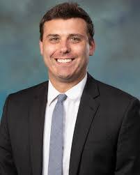 Brett Benfield's Instagram, Twitter & Facebook