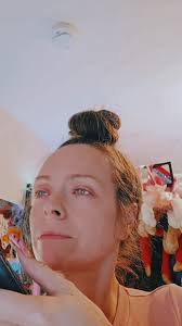 I'm in danger #MakeUp #funny #women #scary